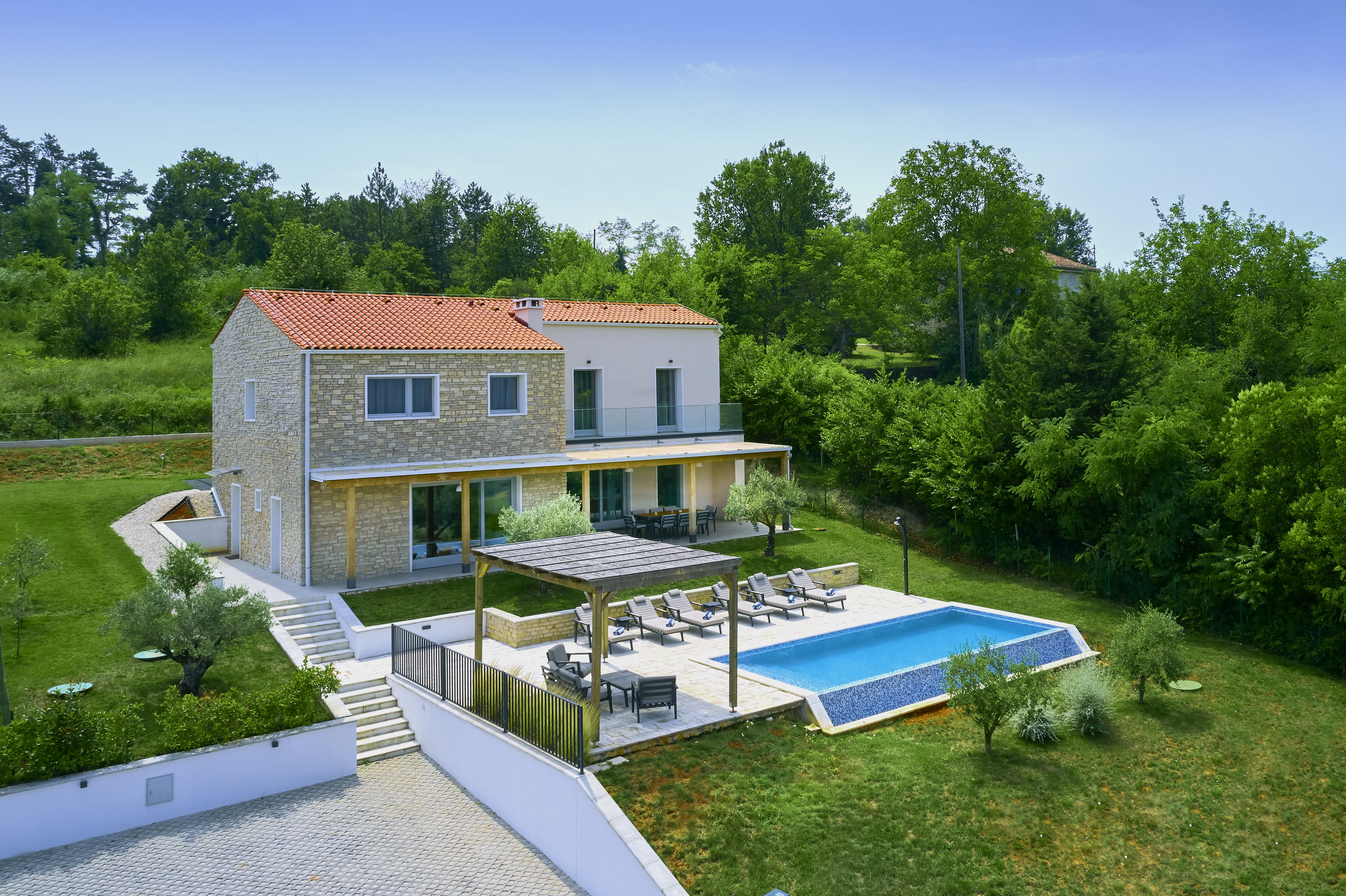 Villa Sauvignon aerial view