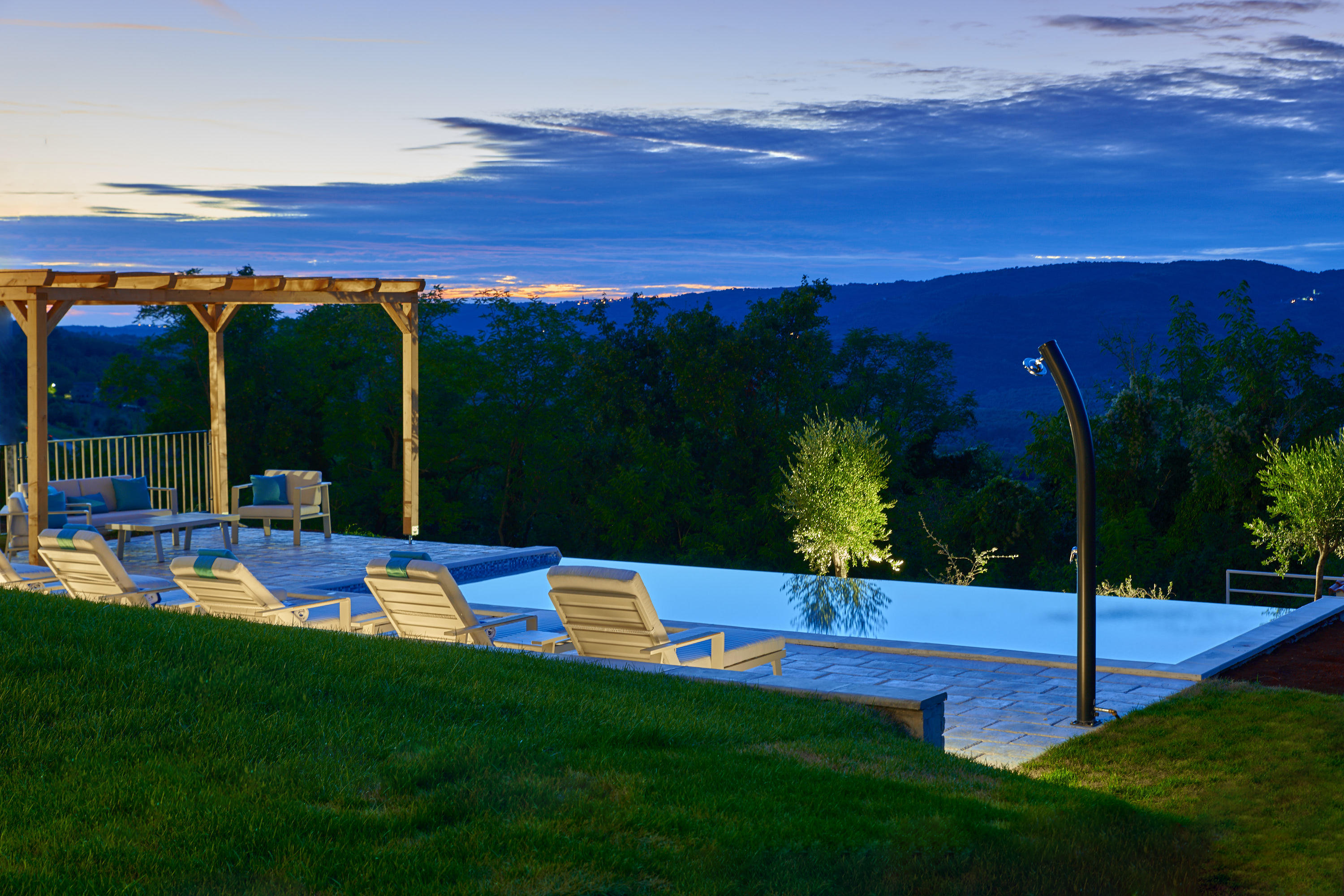 Villa Malvasia — spacious luxury villa with gardens